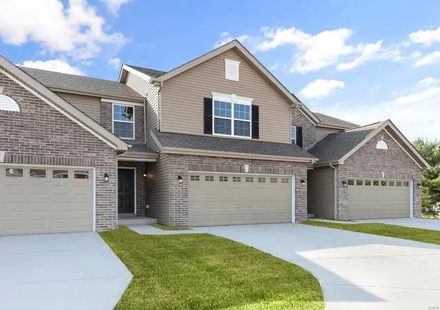 Photo 1 of Single family home for sale at 2 Burlington At Fairmount Grv, St Peters, MO 63376 | MLS# 24075918 | Listing updated on 2025-02-28