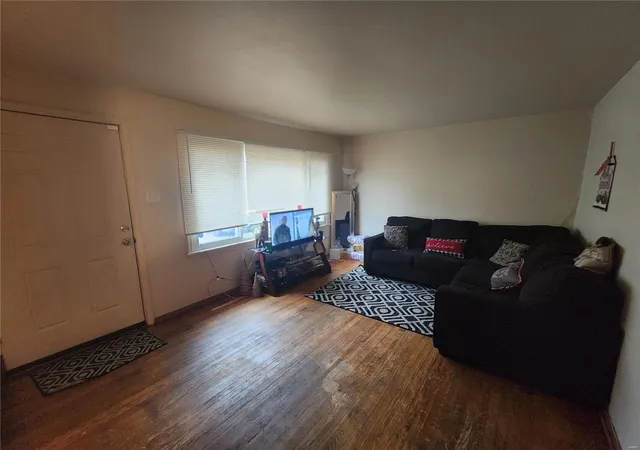 Photo 3 of Single family home for sale at 11665 Larimore Rd, Saint Louis, MO 63138 | MLS# 24075943 | Listing updated on 2025-03-09