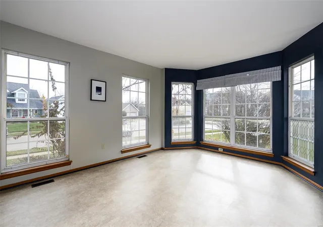 Photo 4 of Single family home for sale at 368 Mission Bay Ct, Wildwood, MO 63040 | MLS# 24076054 | Listing updated on 2024-12-19