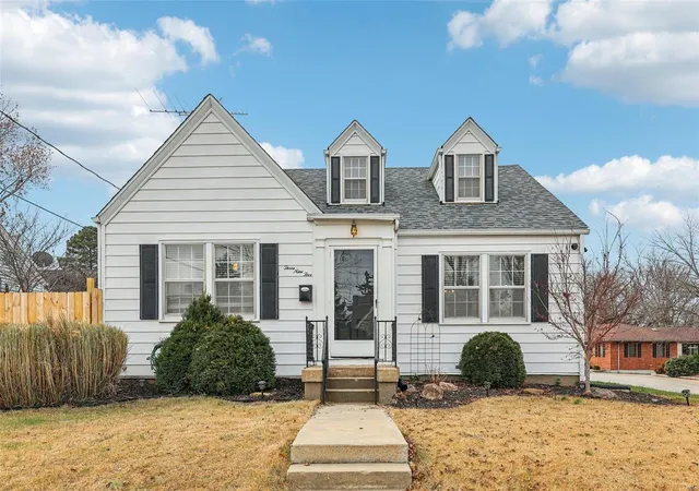 Photo 1 of Single family home for sale at 395 Academy St, Sainte Genevieve, MO 63670 | MLS# 24076063 | Listing updated on 2024-12-19