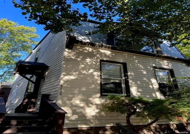 Photo 1 of Single family home for sale at 3725 Minnesota Ave, Saint Louis, MO 63118 | MLS# 24076064 | Listing updated on 2024-12-14