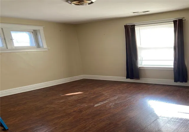 Photo 3 of Sale Pending at 5036 Chippewa St, Saint Louis, MO 63109 | MLS# 24076067 | Listing updated on 2024-12-18