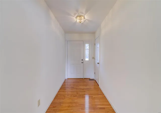 Photo 2 of Single family home for sale at 208 Flynn Ct, Saint Peters, MO 63376 | MLS# 24076076 | Listing updated on 2024-12-17