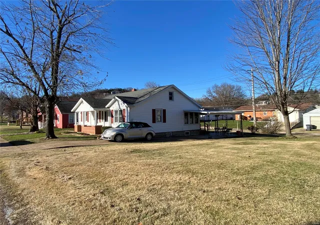 Photo 30 of Single family home for sale at 327 W 10th St, Hermann, MO 65041 | MLS# 24076132 | Listing updated on 2024-12-18