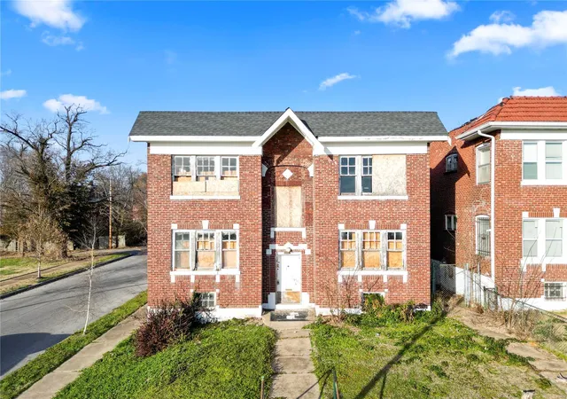 Photo 1 of Multi family home for sale at 5581 Maple Ave, Saint Louis, MO 63112 | MLS# 24076145 | Listing updated on 2024-12-22