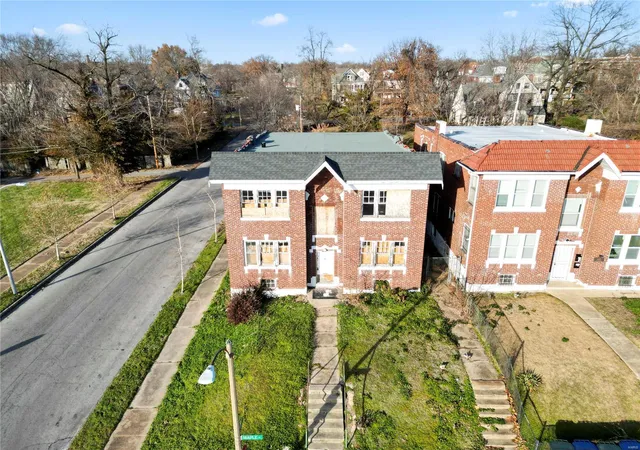 Photo 3 of Multi family home for sale at 5581 Maple Ave, Saint Louis, MO 63112 | MLS# 24076145 | Listing updated on 2024-12-22
