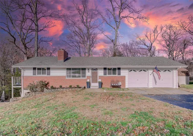 Photo 1 of Single family home for sale at 2929 Oetting, Saint Charles, MO 63303 | MLS# 24076219 | Listing updated on 2024-12-17