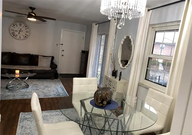 Listing Photo 4 - Condo for sale in building located at 6966 Colonial Woods Dr, St. Louis, MO 63129 - Unit #62