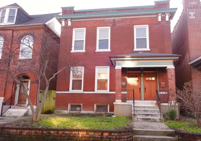 Photo 1 of Multi family home for sale at 2852 Victor St, Saint Louis, MO 63104 | MLS# 24076384 | Listing updated on 2024-12-19