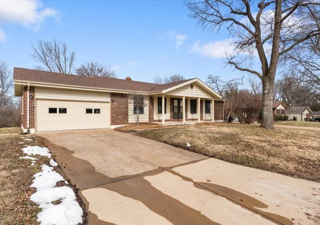 Photo 2 of Sale Pending at 12345 Cape Cod Dr, Saint Louis, MO 63146 | MLS# 24076385 | Listing updated on 2025-03-01