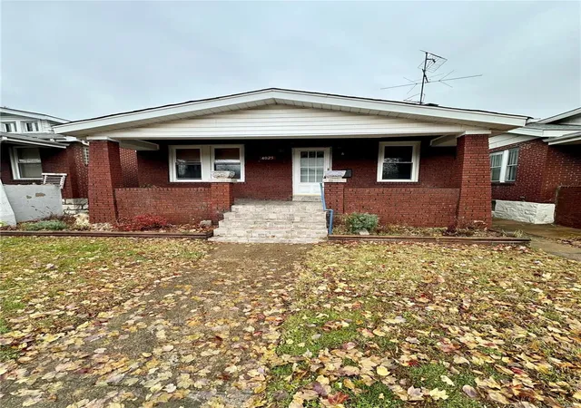 Photo 2 of Single family home for sale at 4025 Tholozan Ave, Saint Louis, MO 63116 | MLS# 24076414 | Listing updated on 2025-03-07