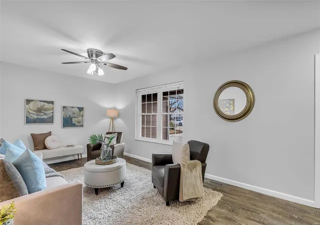 Photo 3 of Single family home for sale at 4173 Elkhart Lake Rd, Saint Charles, MO 63304 | MLS# 24076427 | Listing updated on 2024-12-18
