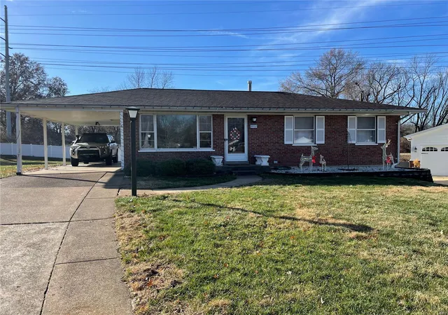 Photo 1 of Sale Pending at 8930 Ulysses Ct, Saint Louis, MO 63123 | MLS# 24076444 | Listing updated on 2024-12-17