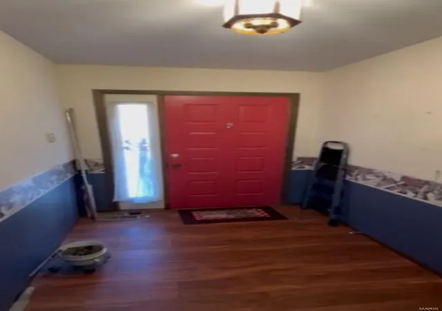 Photo 1 of Single family home for sale at 11 Brentmoor Ct, Saint Charles, MO 63303 | MLS# 24076553 | Listing updated on 2025-02-20