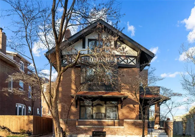 2nd image of 6203 Washington Ave, University City, MO 63130 | MLS# 24076556