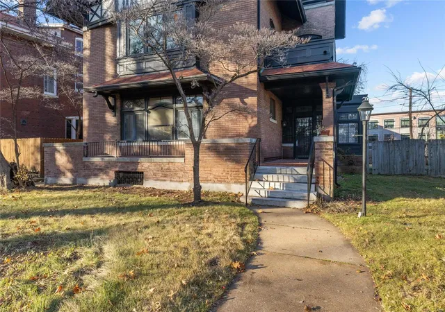 4th image of 6203 Washington Ave, University City, MO 63130 | MLS# 24076556