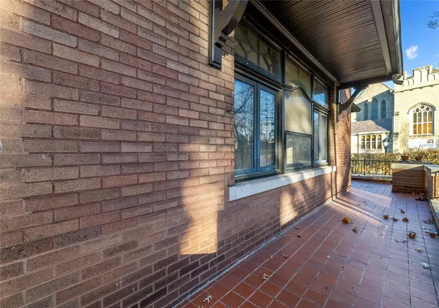 5th image of 6203 Washington Ave, University City, MO 63130 | MLS# 24076556