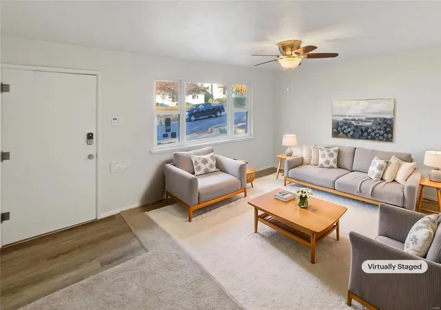 Photo 3 of Single family home for sale at 6448 Clifton Hills Dr, Saint Louis, MO 63139 | MLS# 24076695 | Listing updated on 2025-03-20
