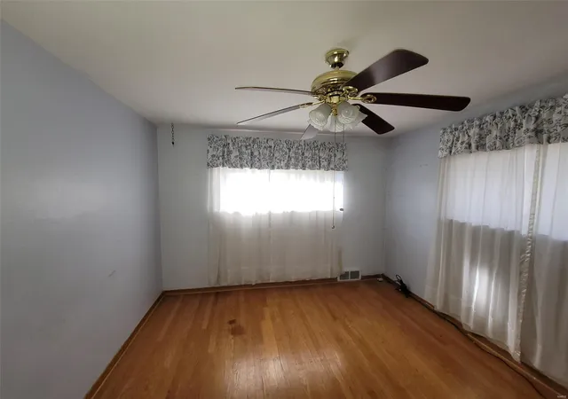 Photo 3 of Single family home for sale at 2937 Chevron Dr, Saint Louis, MO 63125 | MLS# 24076810 | Listing updated on 2024-12-19