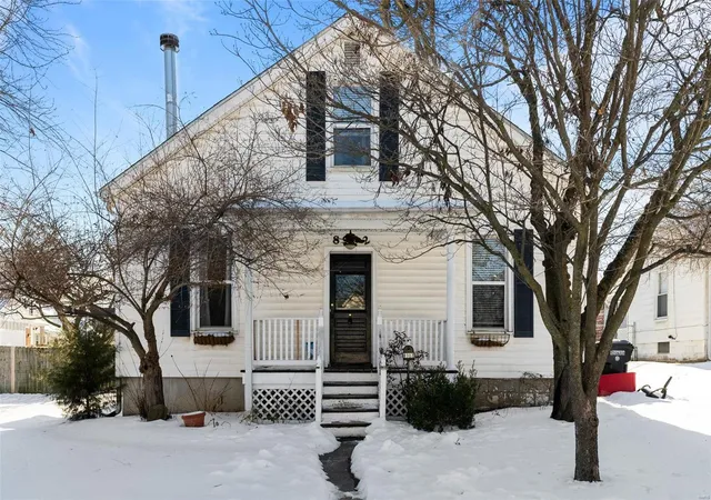 Photo 1 of Sale Pending at 8902 W Pendleton Ave, Saint Louis, MO 63144 | MLS# 24076820 | Listing updated on 2025-03-06