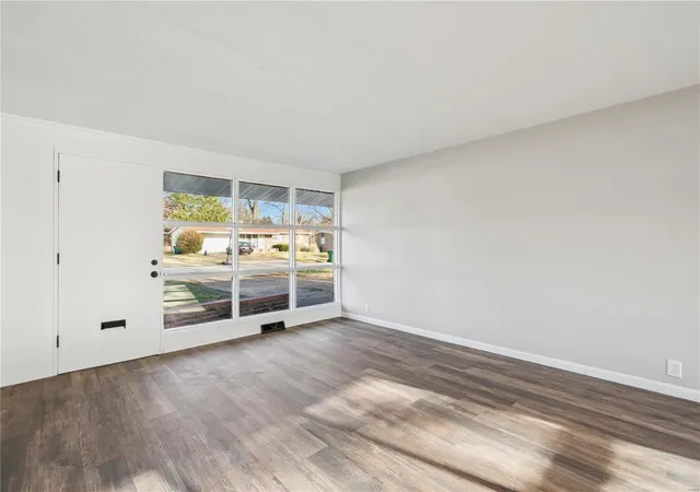 Photo 3 of Single family home for sale at 10531 Rothwell Dr, Saint Louis, MO 63136 | MLS# 24076860 | Listing updated on 2024-12-19