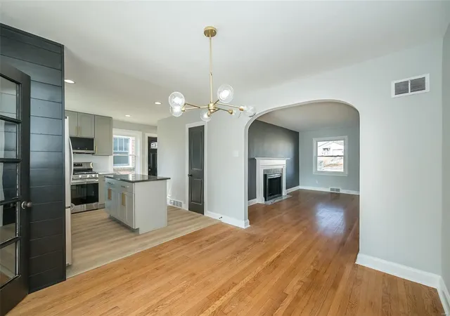Photo 3 of Single family home for sale at 7350 Trenton Ave, Saint Louis, MO 63130 | MLS# 24076898 | Listing updated on 2024-12-20