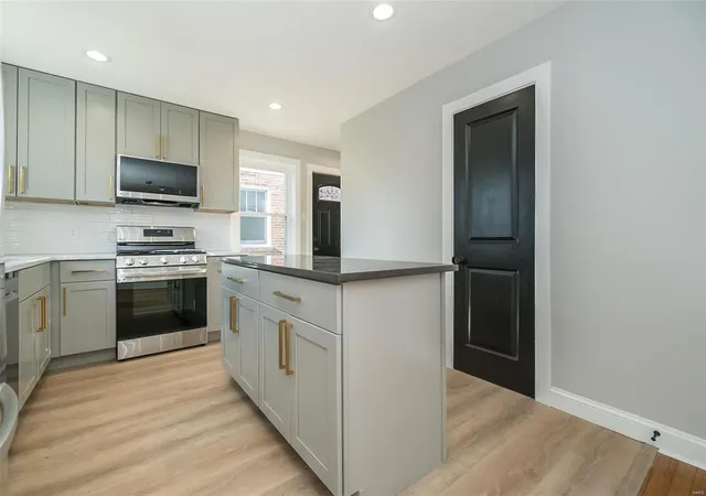 Photo 4 of Single family home for sale at 7350 Trenton Ave, Saint Louis, MO 63130 | MLS# 24076898 | Listing updated on 2024-12-20