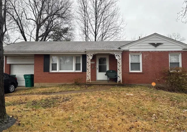 Photo 1 of Single family home for sale at 9350 Duenke Dr, Saint Louis, MO 63137 | MLS# 24076940 | Listing updated on 2025-03-12