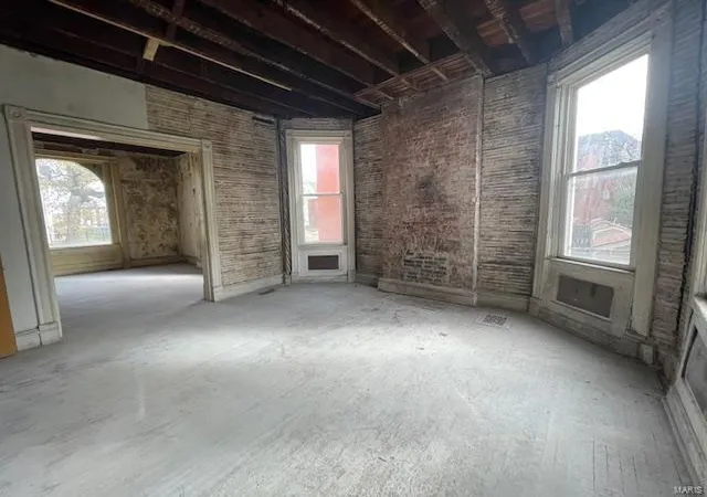 Photo 3 of Single family home for sale at 4438 Enright Ave, Saint Louis, MO 63108 | MLS# 24076954 | Listing updated on 2024-12-20