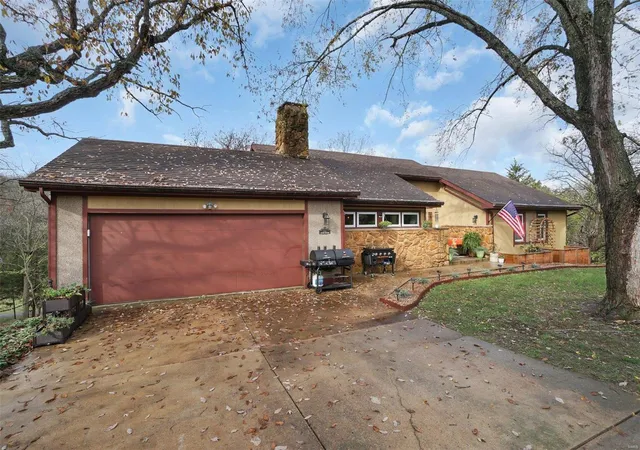 1st image of 145 Cottonblossom Dr, Hillsboro, MO 63050 | MLS# 24077053