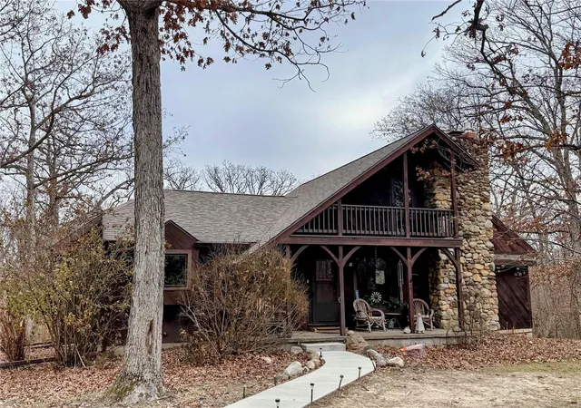 Single family home for sale at 19248 White Oak Trl, Kirksville, MO 63501 | MLS# 24077089