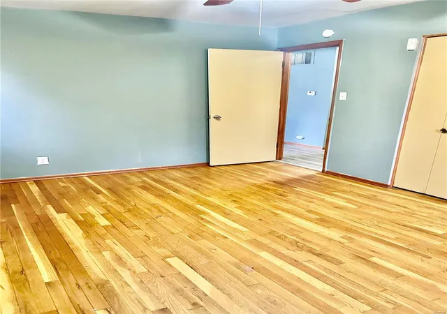 Photo 2 of Single family home for sale at 10051 Winkler Dr, Saint Louis, MO 63136 | MLS# 24077123 | Listing updated on 2024-12-21