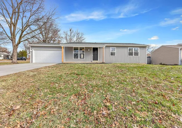 Photo 1 of Single family home for sale at 1712 Pebble Brk, O Fallon, MO 63366 | MLS# 24077253 | Listing updated on 2024-12-23