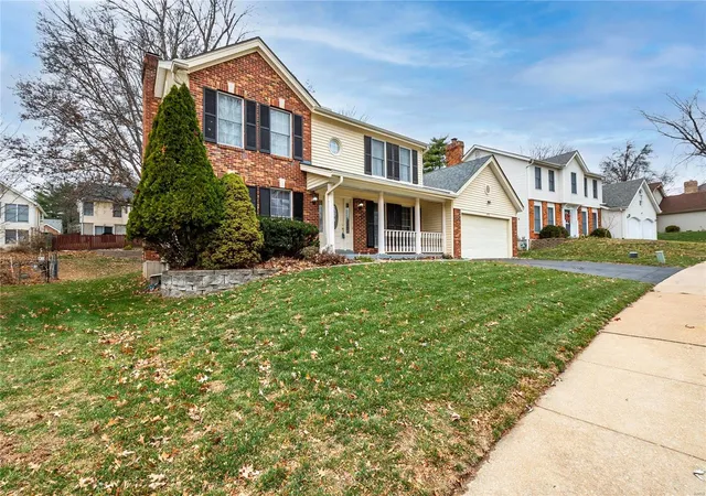 Photo 2 of Single family home for sale at 1974 Tower Bridge Terr, Saint Louis, MO 63146 | MLS# 24077358 | Listing updated on 2024-12-26