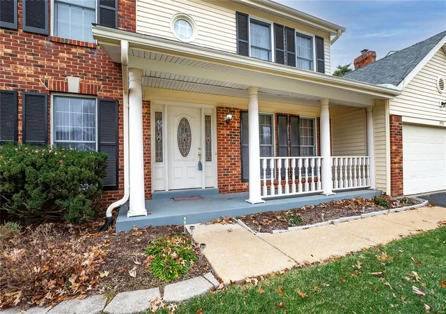 Photo 4 of Single family home for sale at 1974 Tower Bridge Terr, Saint Louis, MO 63146 | MLS# 24077358 | Listing updated on 2024-12-26