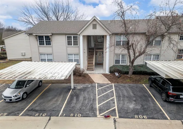 Photo 1 of Condo for sale at 808 Sugar Valley Ct #6, Saint Peters, MO 63376 | MLS# 24078421 | Listing updated on 2025-03-10