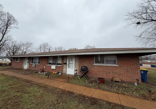Photo 1 of Sale Pending at 11224 Liana Ln #24-26, Saint Ann, MO 63074 | MLS# 24078432 | Listing updated on 2024-12-26