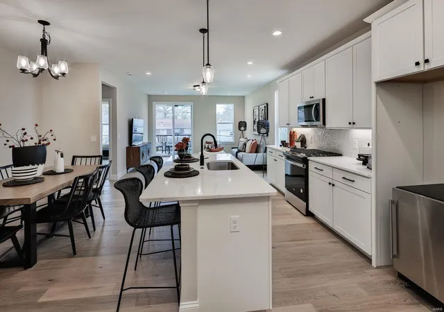 Photo 2 of Single family home for sale at 7542 Tornatore Ln, Saint Louis, MO 63123 | MLS# 24078442 | Listing updated on 2024-12-26