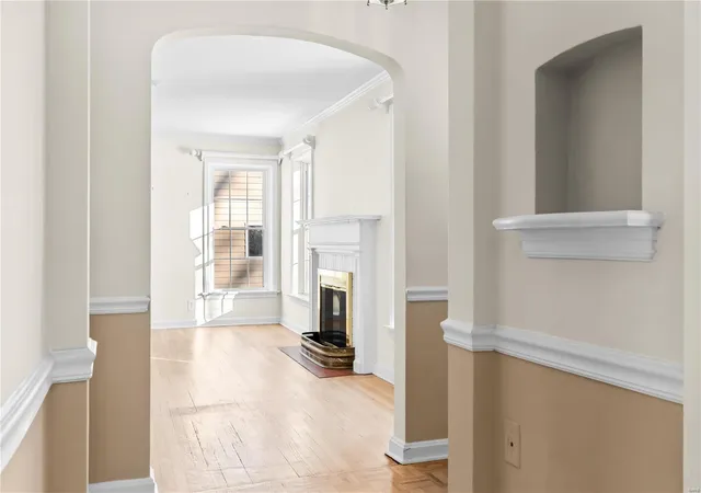 Photo 3 of Single family home for sale at 439 Par Ln, Saint Louis, MO 63122 | MLS# 24078449 | Listing updated on 2025-01-17