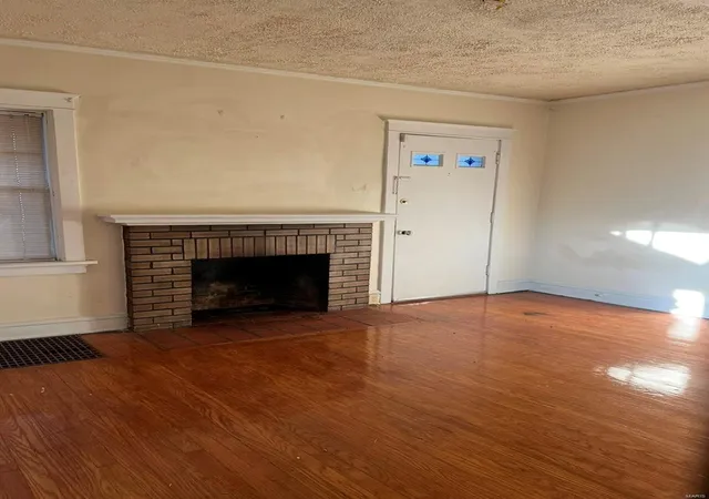 2nd image of 7618 Springdalr Dr, Saint Louis, MO 63121 | MLS# 24078465