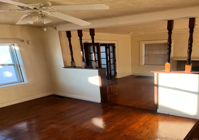 5th image of 7618 Springdalr Dr, Saint Louis, MO 63121 | MLS# 24078465