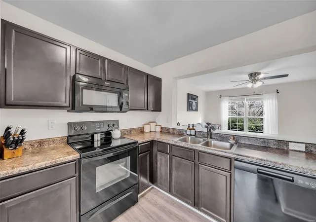 Photo 2 of Single family home for sale at 3103 Keelboat Xing, Saint Charles, MO 63301 | MLS# 24078466 | Listing updated on 2025-01-02