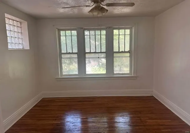 2nd image of 2030 Ann Ave, Saint Louis, MO 63104 | MLS# 24078477