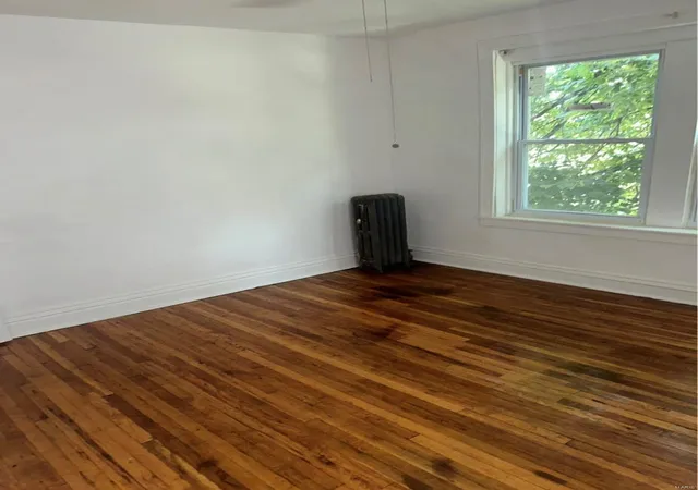 10th image of 2030 Ann Ave, Saint Louis, MO 63104 | MLS# 24078477