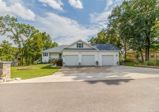 Photo 47 of Single family home for sale at 315 Arrowhead Dr, Camdenton, MO 65020 | MLS# 24078627 | Listing updated on 2024-12-28