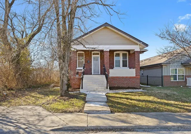 Single family home for sale at 1404 Martin Luther King Dr, East Saint Louis, IL 62201 | MLS# 24078685