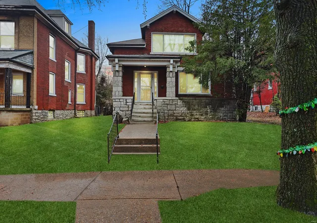 Photo 2 of Single family home for sale at 4908 Lotus Ave, Saint Louis, MO 63113 | MLS# 24078696 | Listing updated on 2024-12-29