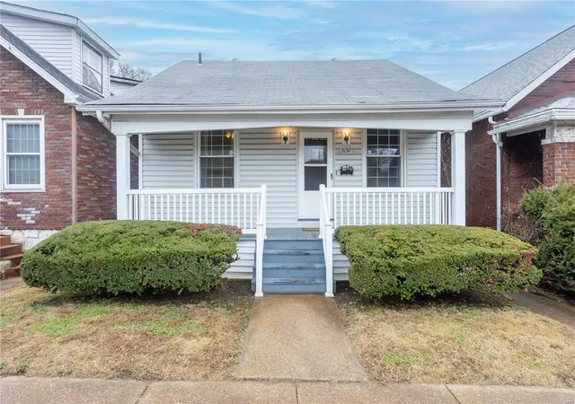 Photo 1 of Single family home for sale at 3137 Tamm Ave, Saint Louis, MO 63139 | MLS# 24078703 | Listing updated on 2025-01-02