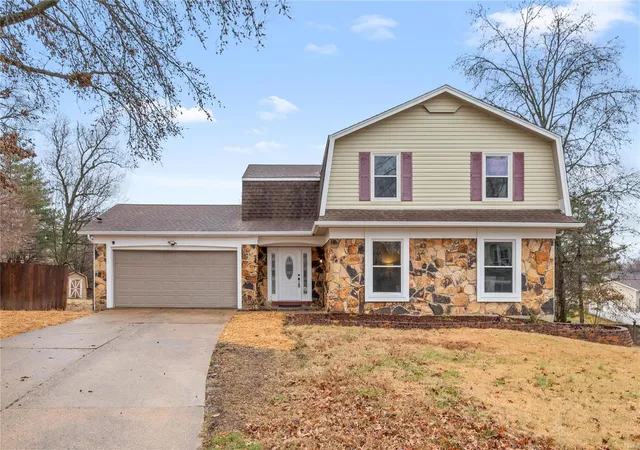 Photo 1 of Single family home for sale at 16 Jaquetta Ct, Saint Peters, MO 63376 | MLS# 24078752 | Listing updated on 2025-01-02
