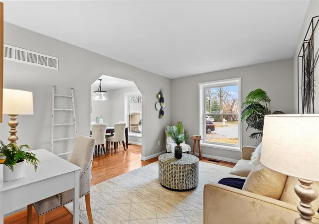 Photo 4 of Single family home for sale at 16 Jaquetta Ct, Saint Peters, MO 63376 | MLS# 24078752 | Listing updated on 2025-01-02